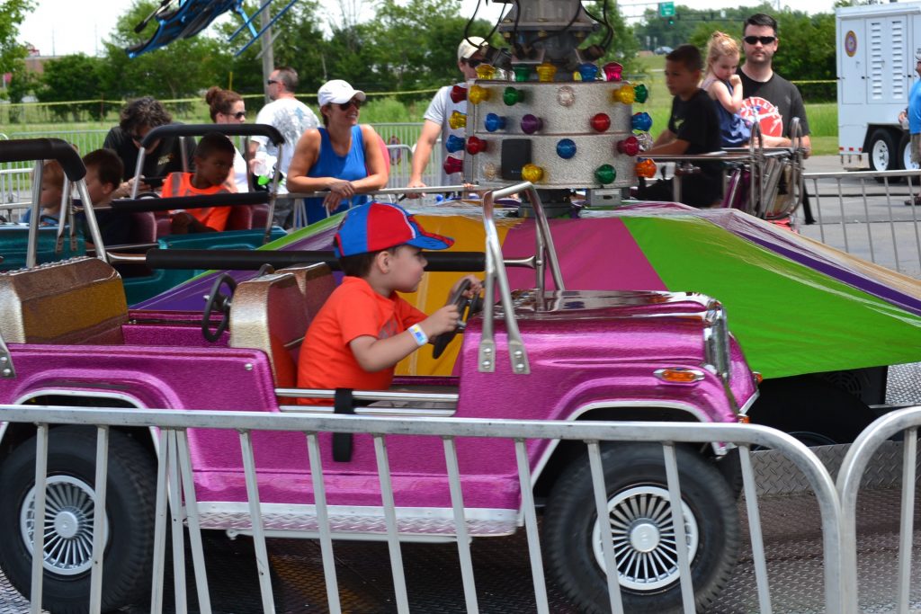 I'm in the lead! (CT Photo/Greg Hartman)