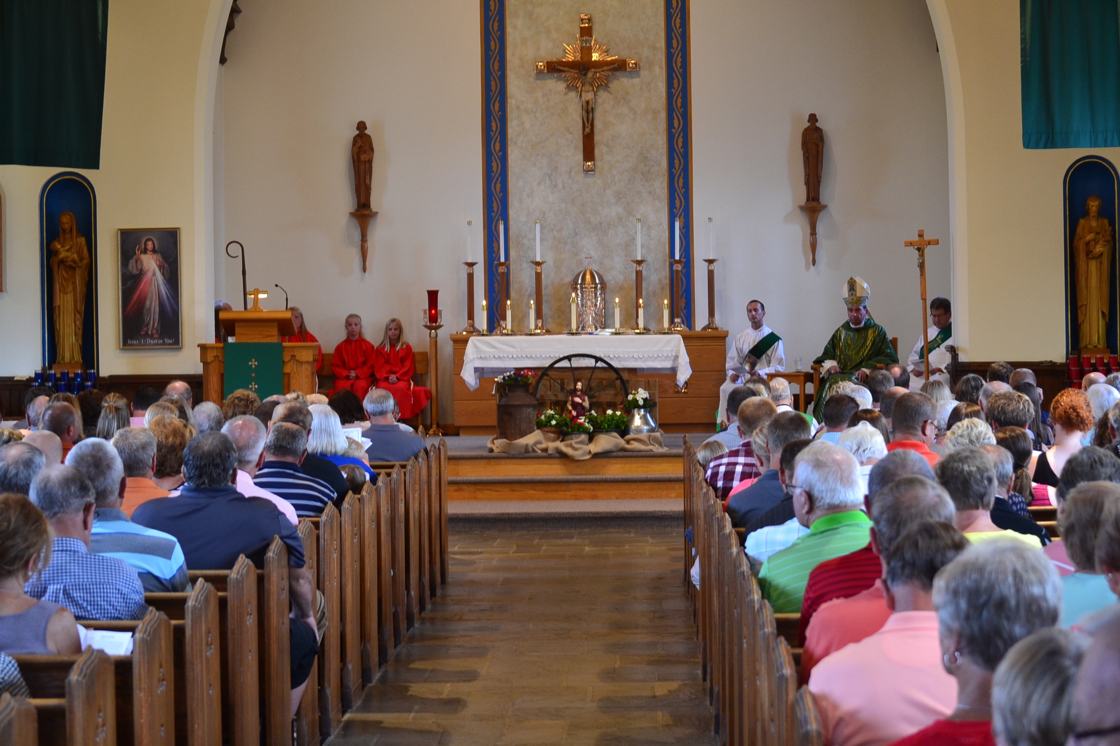 A full church for the Rural Farm Mass 2017 (CT Photo/Greg Hartman