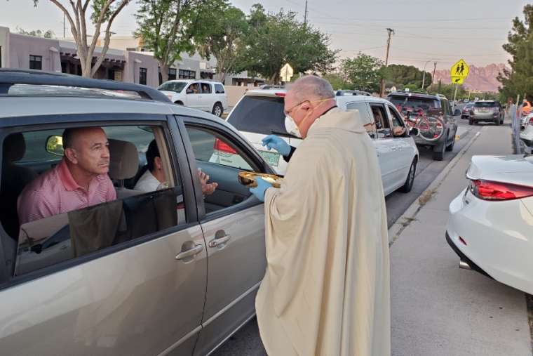 Bishop Peter Baldacchino celebrates Mass on Holy Thursday. Credit: David McNamara/Diocese of Las Cruces